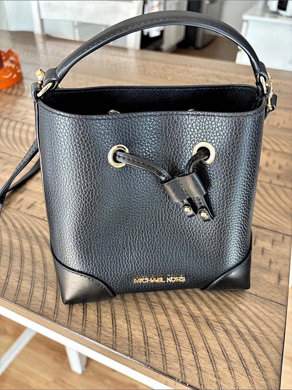Michael Kors Mercer Small Pebbled Leather Bucket Bag Black Pebbled Leather